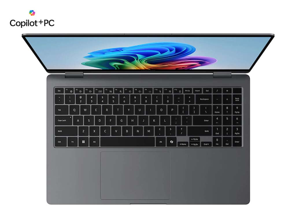 Samsung Galaxy Book5 360 2-in-1: 15.6" AMOLED Touch, Core Ultra 7, S Pen