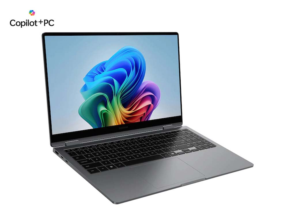 Samsung Galaxy Book5 360 2-in-1: 15.6" AMOLED Touch, Core Ultra 7, S Pen